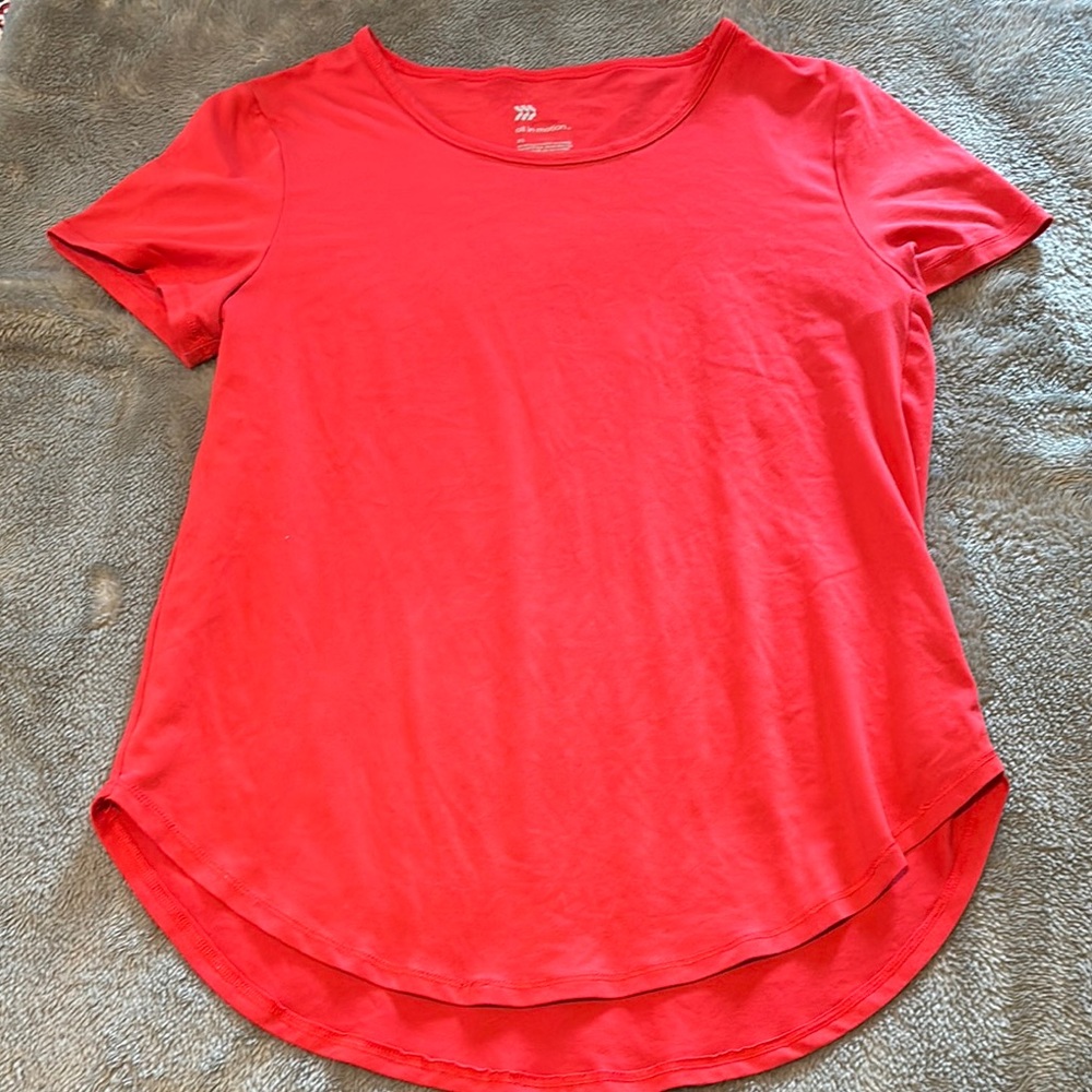 All in Motion Red Relaxed Short Sleeve Tee